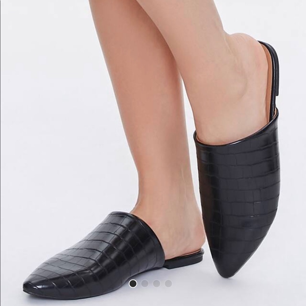 Faux Croc Leather Mules